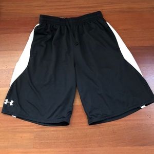 Black White Under Armour Shorts Small
